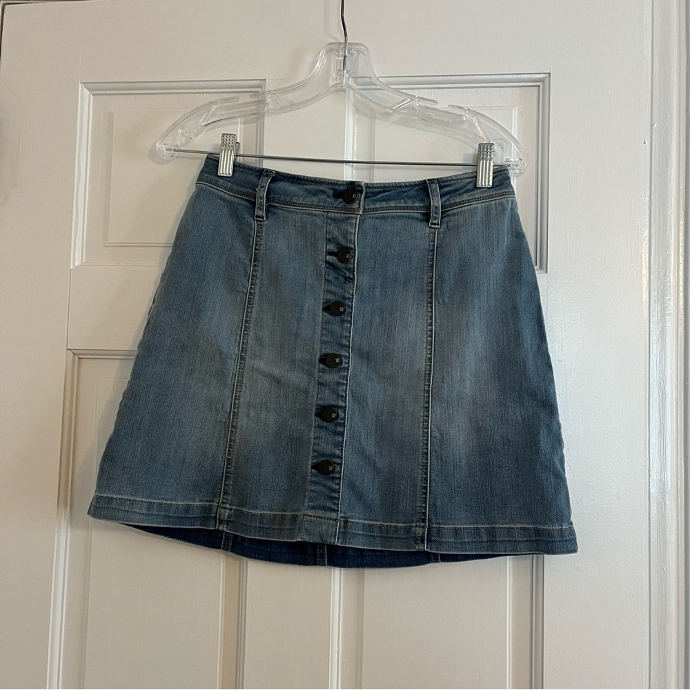 New York & Company Denim Skirt Size 0